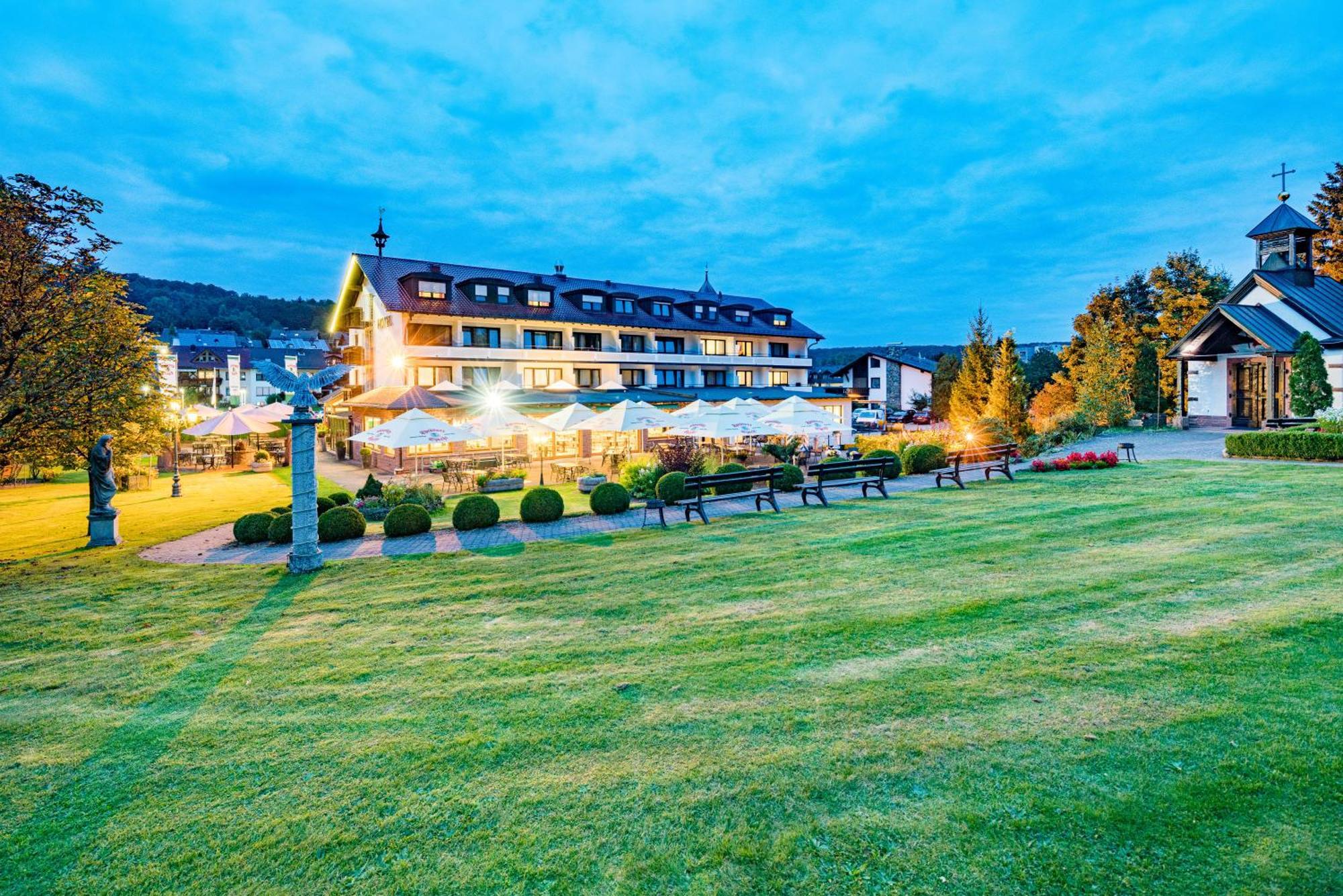 Best Western Hotel Brunnenhof Weibersbrunn Exterior photo